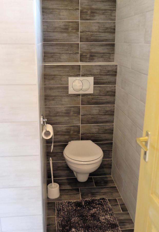 Majorka Vendeghaz Apartment Diosjeno Luaran gambar
